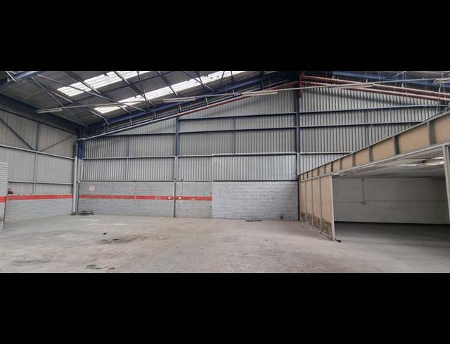 4,911M² WAREHOUSE FOR SALE IN SELBY